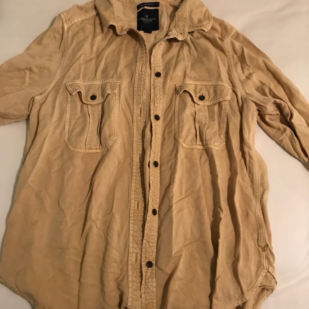 American eagle button up